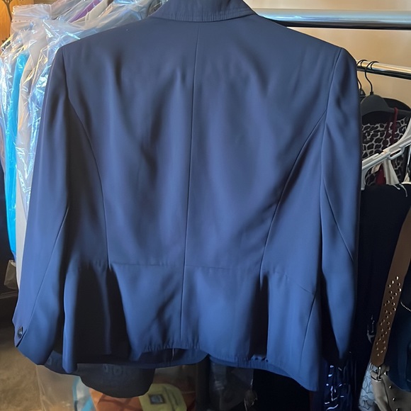 Jacket - Picture 2 of 4